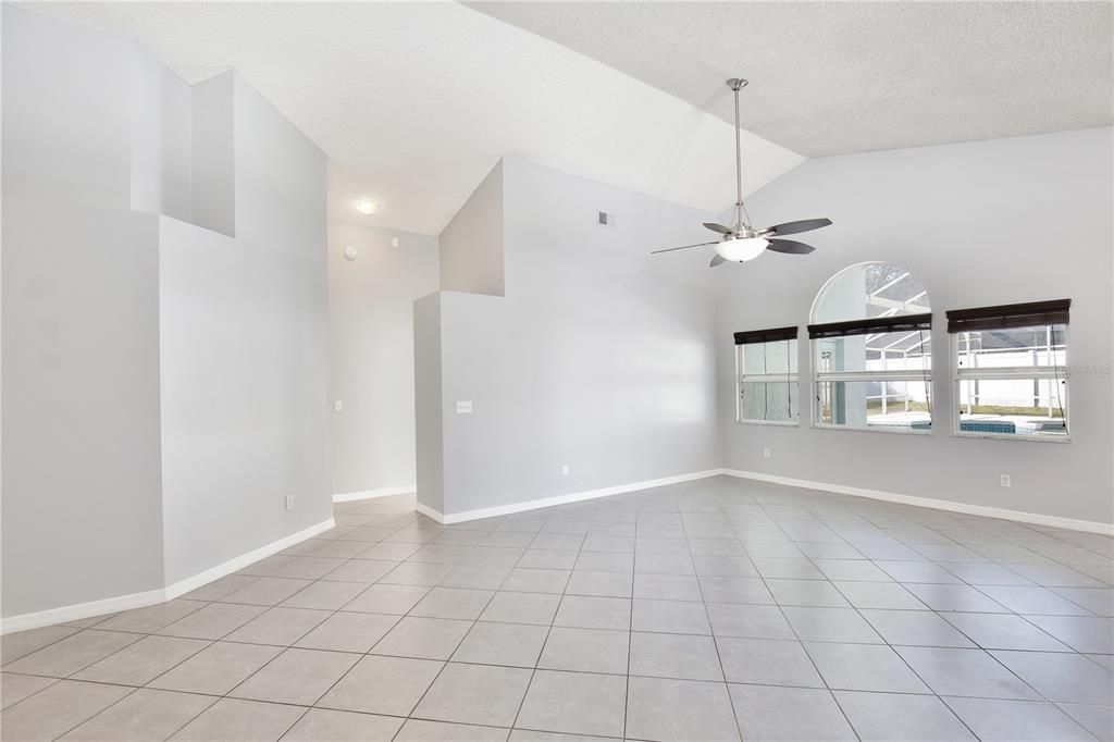 For Sale: $525,000 (3 beds, 2 baths, 1683 Square Feet)