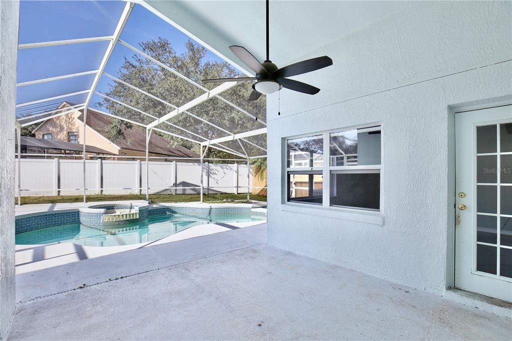 For Sale: $525,000 (3 beds, 2 baths, 1683 Square Feet)