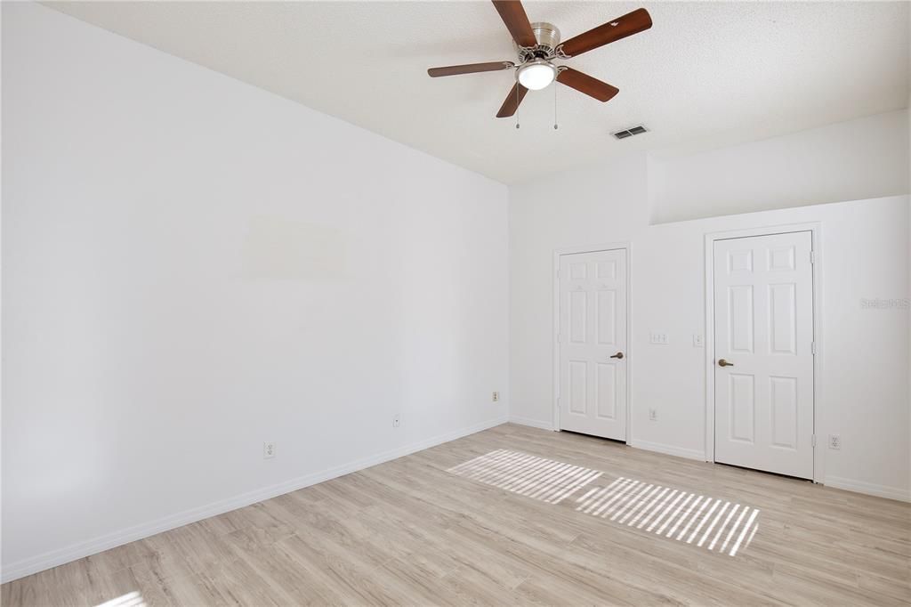 For Sale: $525,000 (3 beds, 2 baths, 1683 Square Feet)