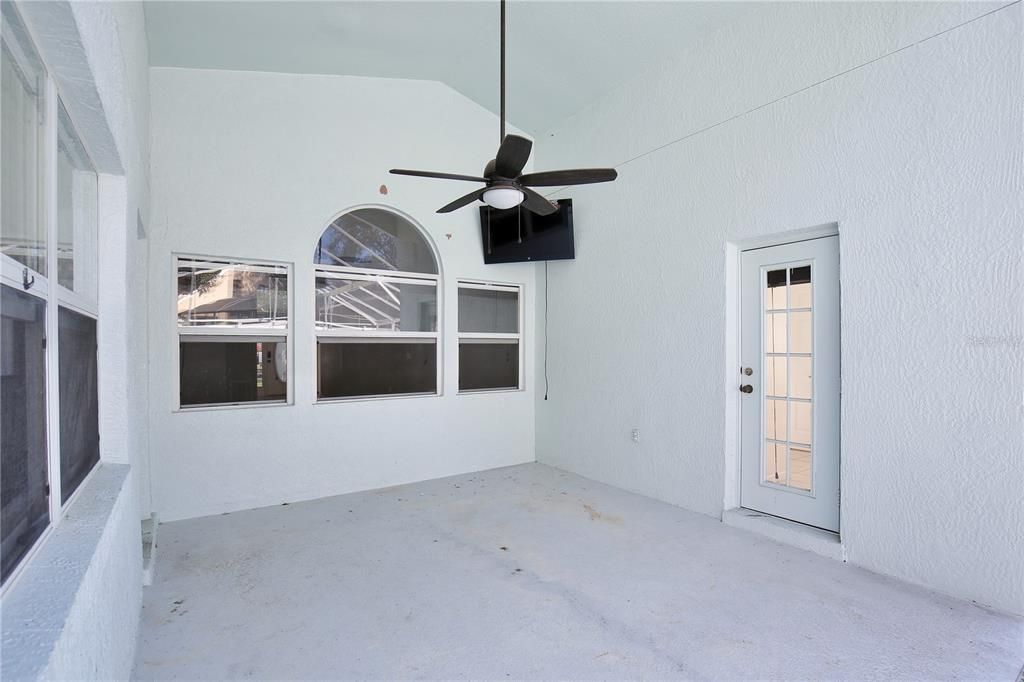 For Sale: $525,000 (3 beds, 2 baths, 1683 Square Feet)