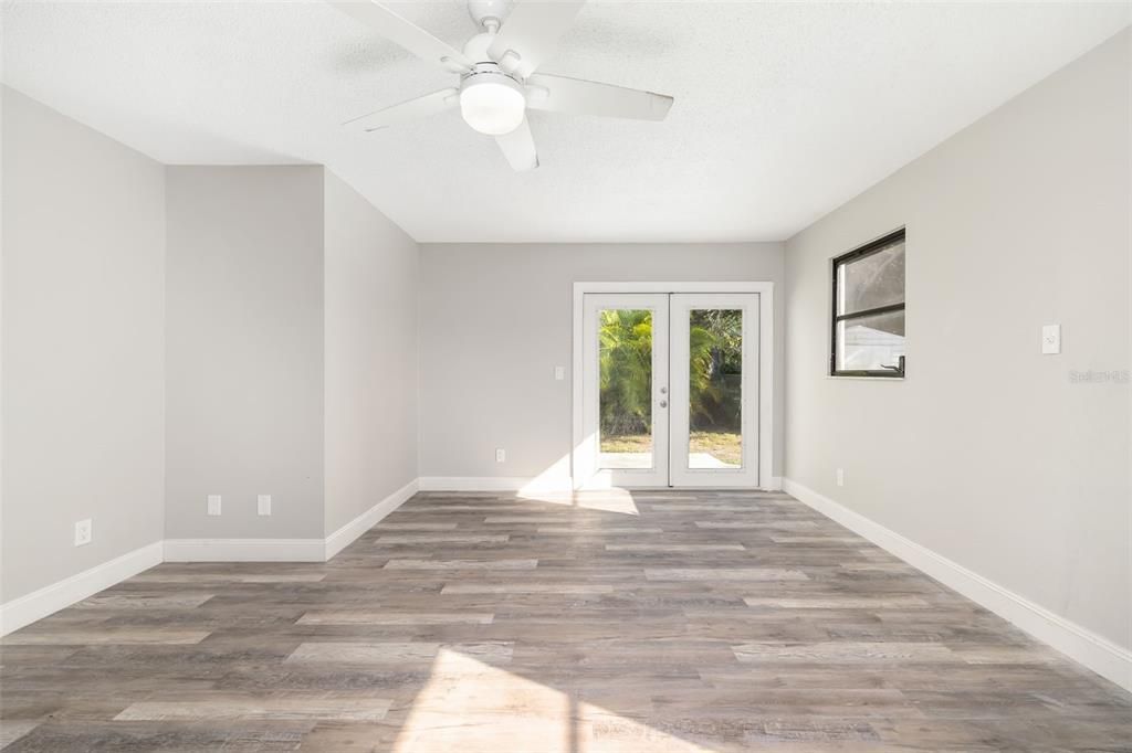 En Venta: $460,000 (3 camas, 2 baños, 1820 Pies cuadrados)