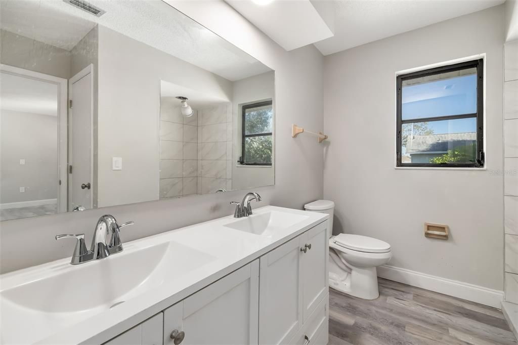 En Venta: $460,000 (3 camas, 2 baños, 1820 Pies cuadrados)