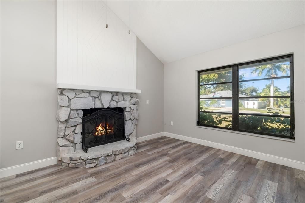 En Venta: $460,000 (3 camas, 2 baños, 1820 Pies cuadrados)