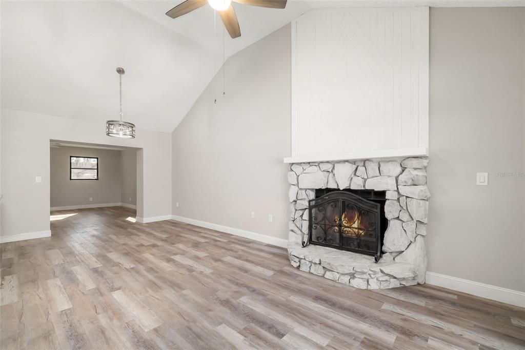 En Venta: $460,000 (3 camas, 2 baños, 1820 Pies cuadrados)