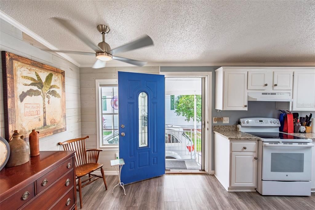 待售: $150,000 (2 贝兹, 2 浴室, 864 平方英尺)