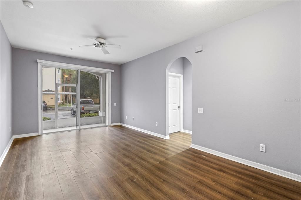 В аренду: $1,850 (3 спален, 2 ванн, 1206 Квадратных фут)