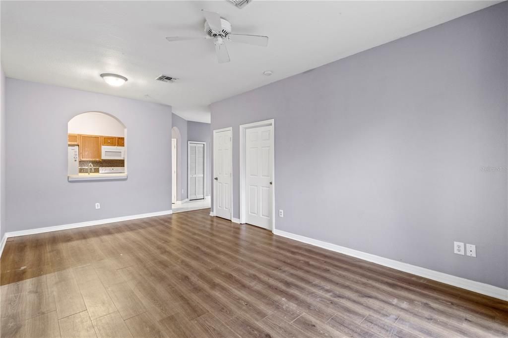 В аренду: $1,850 (3 спален, 2 ванн, 1206 Квадратных фут)