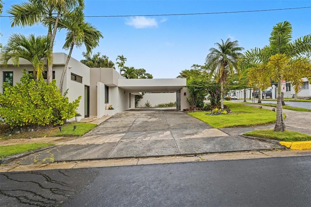 На продажу: $1,795,000 (6 спален, 5 ванн, 2845 Квадратных фут)