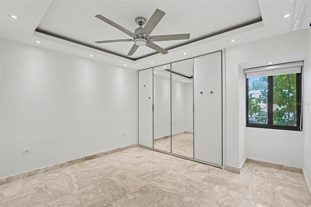 На продажу: $1,795,000 (6 спален, 5 ванн, 2845 Квадратных фут)