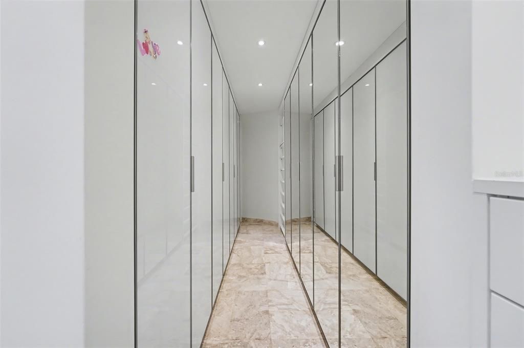 На продажу: $1,795,000 (6 спален, 5 ванн, 2845 Квадратных фут)