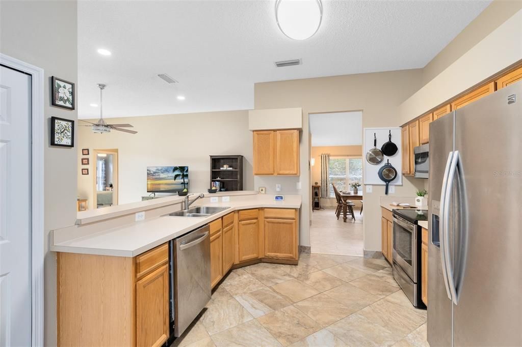 待售: $435,000 (3 贝兹, 2 浴室, 1628 平方英尺)