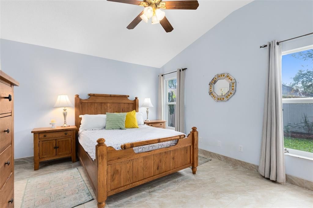 待售: $435,000 (3 贝兹, 2 浴室, 1628 平方英尺)