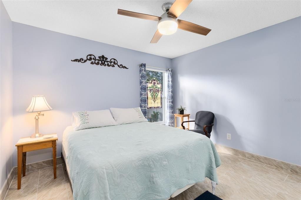 待售: $435,000 (3 贝兹, 2 浴室, 1628 平方英尺)