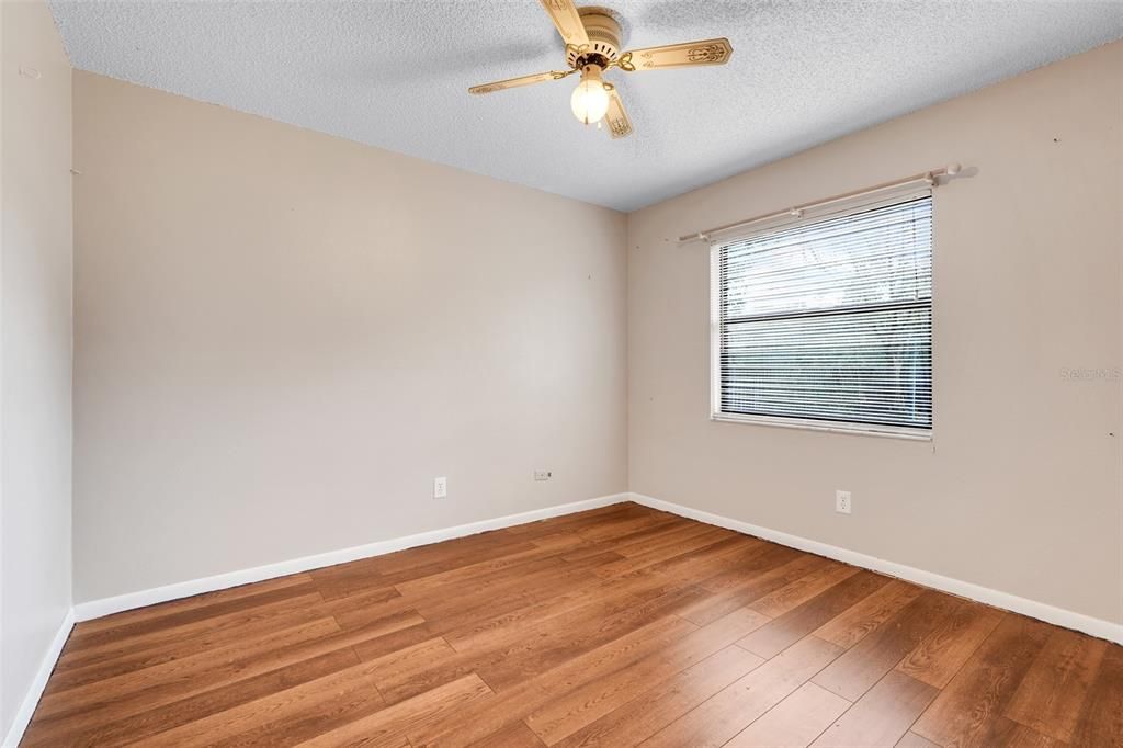 待售: $337,000 (3 贝兹, 2 浴室, 1203 平方英尺)