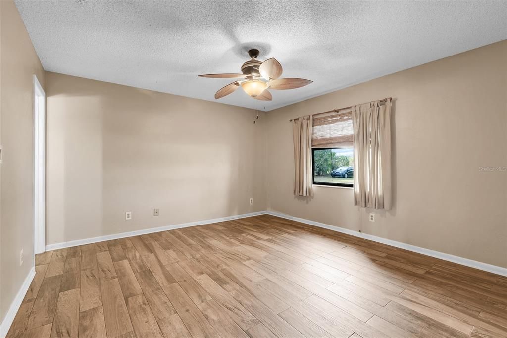 待售: $337,000 (3 贝兹, 2 浴室, 1203 平方英尺)