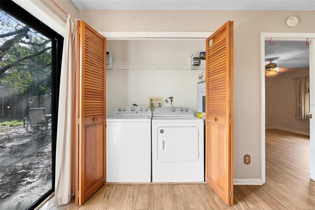 待售: $337,000 (3 贝兹, 2 浴室, 1203 平方英尺)