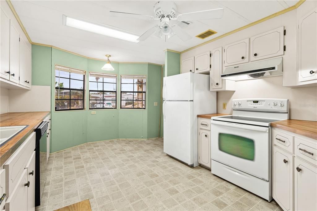 For Sale: $110,000 (2 beds, 2 baths, 1280 Square Feet)