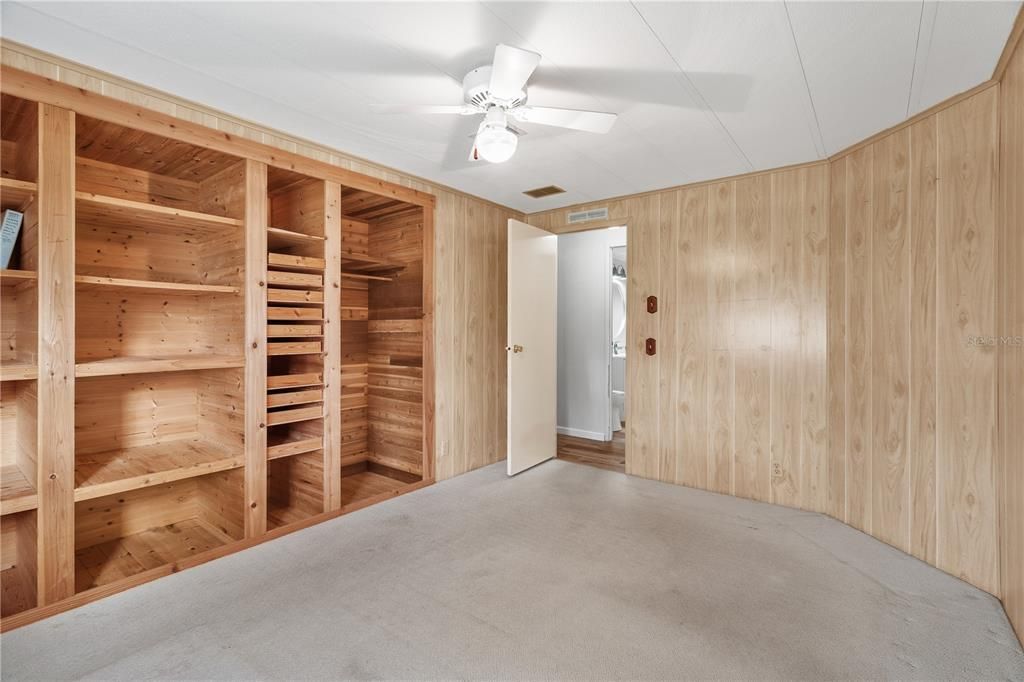 For Sale: $110,000 (2 beds, 2 baths, 1280 Square Feet)