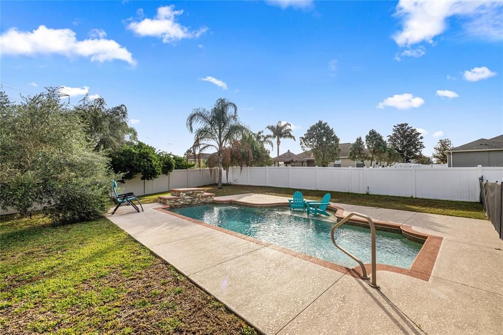 For Sale: $429,000 (3 beds, 2 baths, 1965 Square Feet)