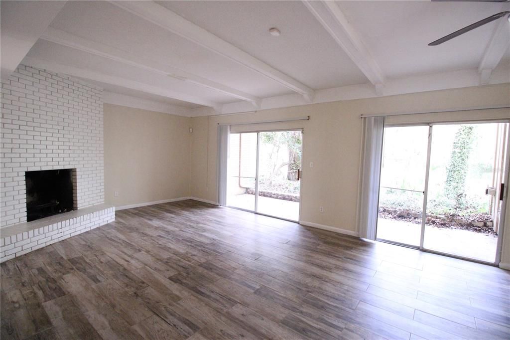 For Rent: $1,800 (3 beds, 2 baths, 1480 Square Feet)