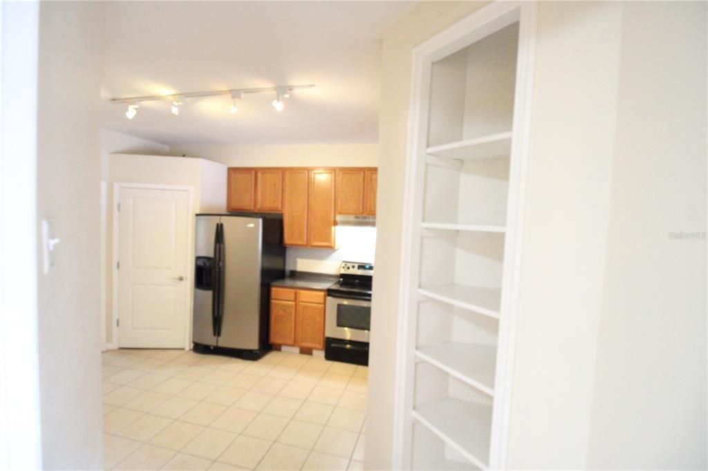 For Rent: $1,800 (3 beds, 2 baths, 1480 Square Feet)