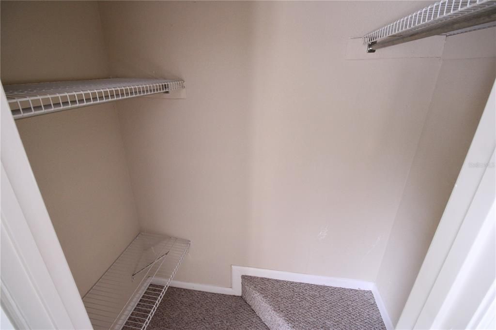 For Rent: $1,800 (3 beds, 2 baths, 1480 Square Feet)