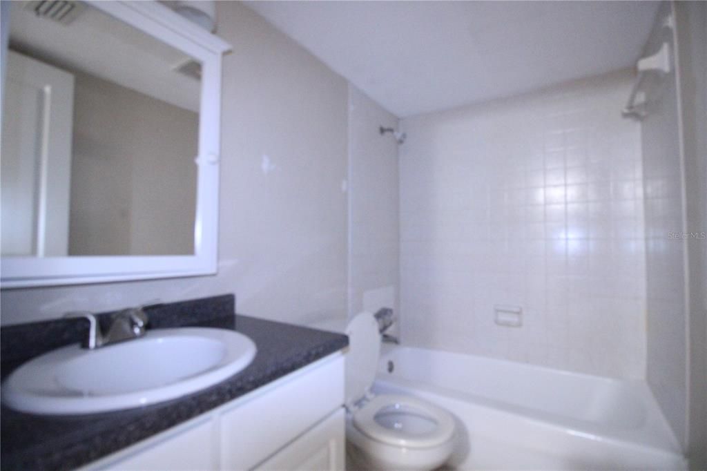 For Rent: $1,800 (3 beds, 2 baths, 1480 Square Feet)