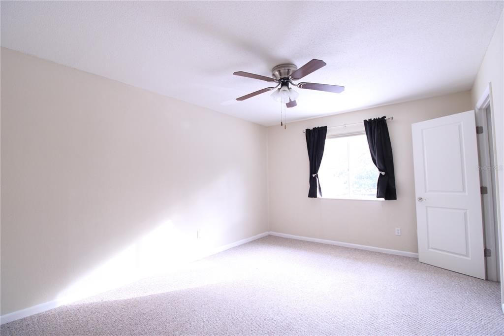 For Rent: $1,800 (3 beds, 2 baths, 1480 Square Feet)