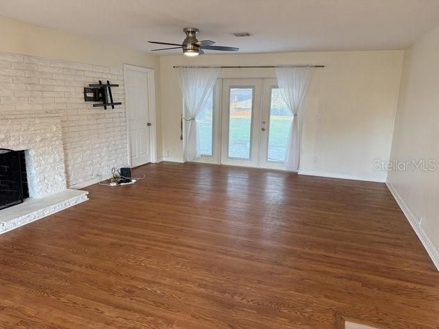 For Rent: $2,700 (3 beds, 2 baths, 1848 Square Feet)