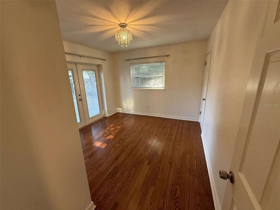 For Rent: $2,700 (3 beds, 2 baths, 1848 Square Feet)