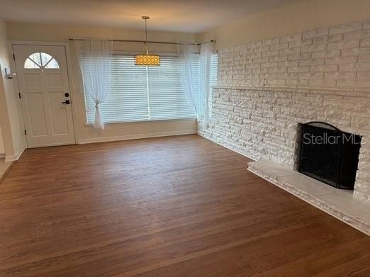 For Rent: $2,700 (3 beds, 2 baths, 1848 Square Feet)