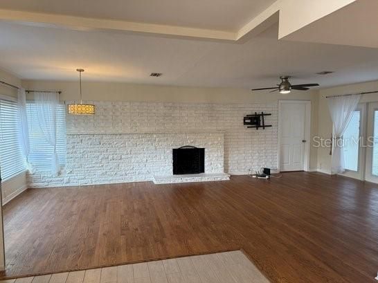 For Rent: $2,700 (3 beds, 2 baths, 1848 Square Feet)
