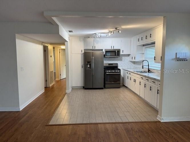 For Rent: $2,700 (3 beds, 2 baths, 1848 Square Feet)