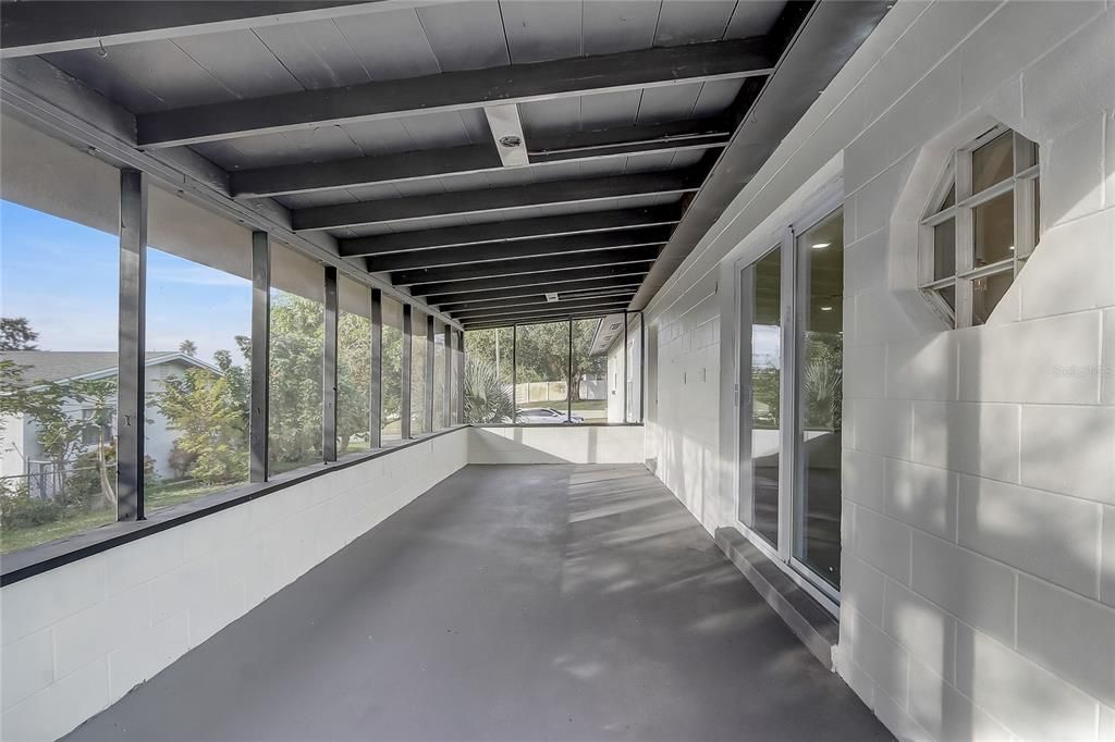 For Sale: $330,000 (4 beds, 2 baths, 1736 Square Feet)