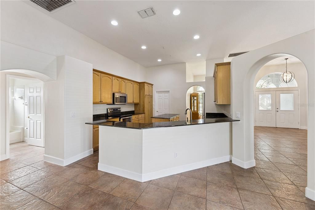 For Sale: $590,000 (5 beds, 4 baths, 2708 Square Feet)