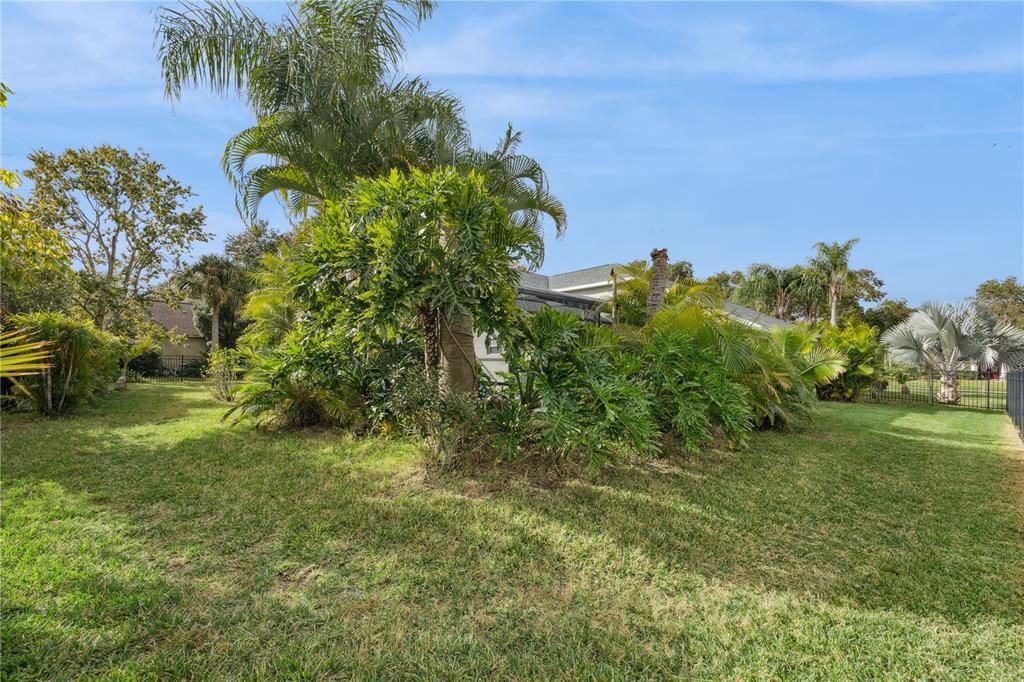 For Sale: $590,000 (5 beds, 4 baths, 2708 Square Feet)