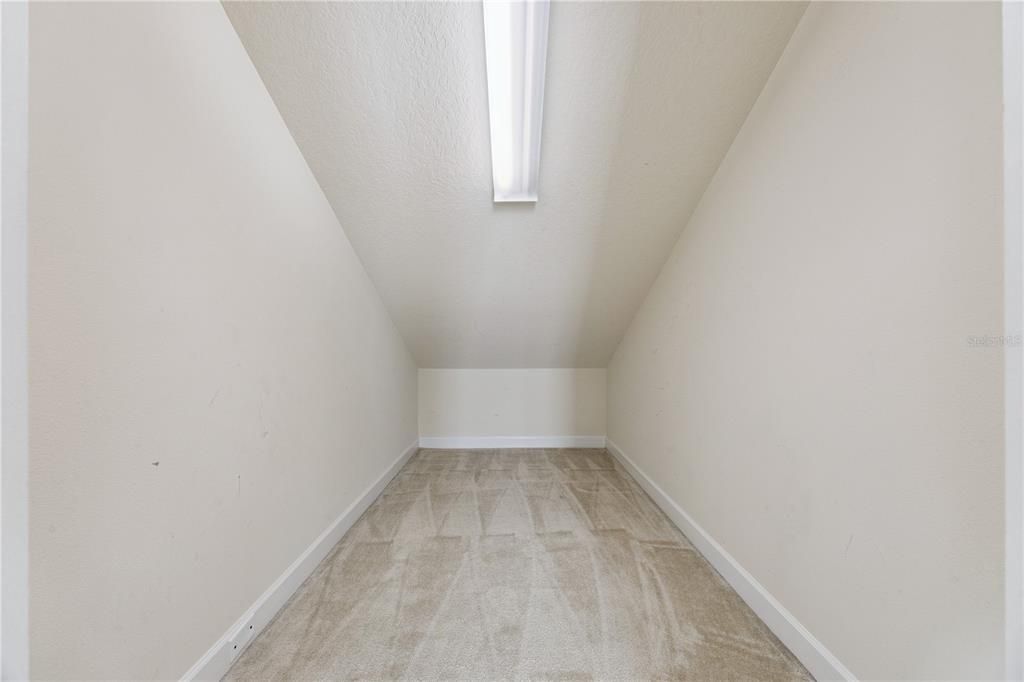 For Sale: $590,000 (5 beds, 4 baths, 2708 Square Feet)