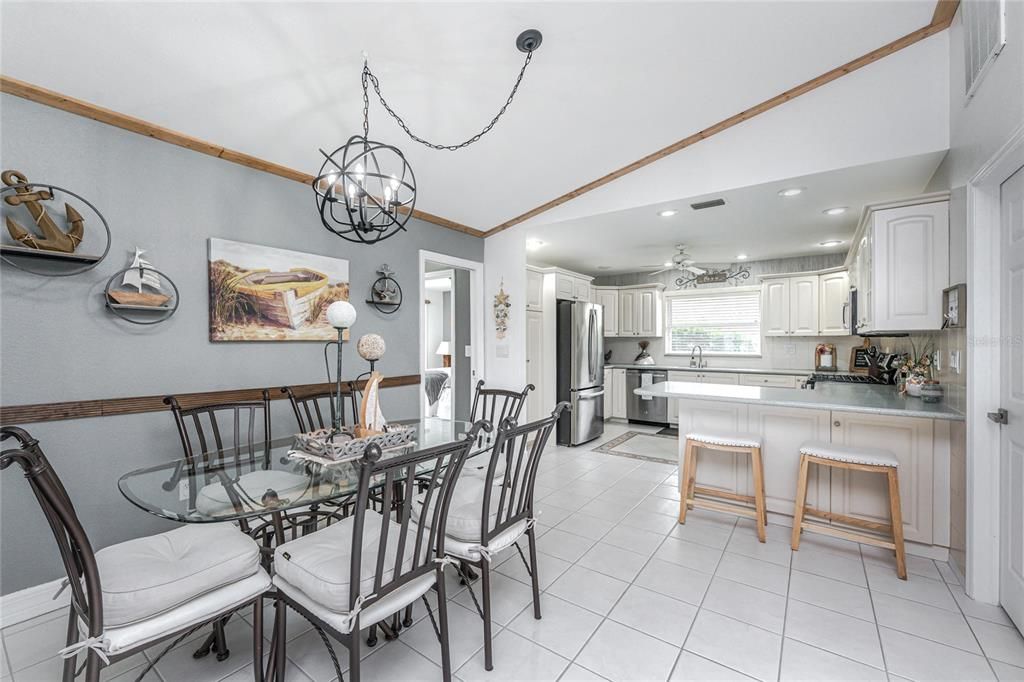 На продажу: $724,900 (3 спален, 2 ванн, 1802 Квадратных фут)