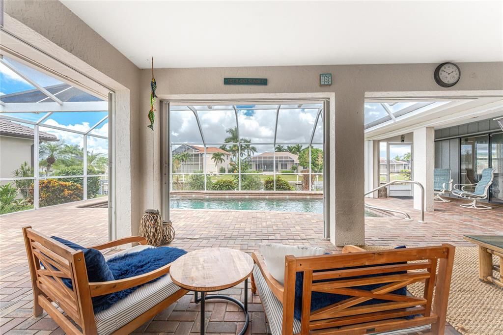 На продажу: $724,900 (3 спален, 2 ванн, 1802 Квадратных фут)