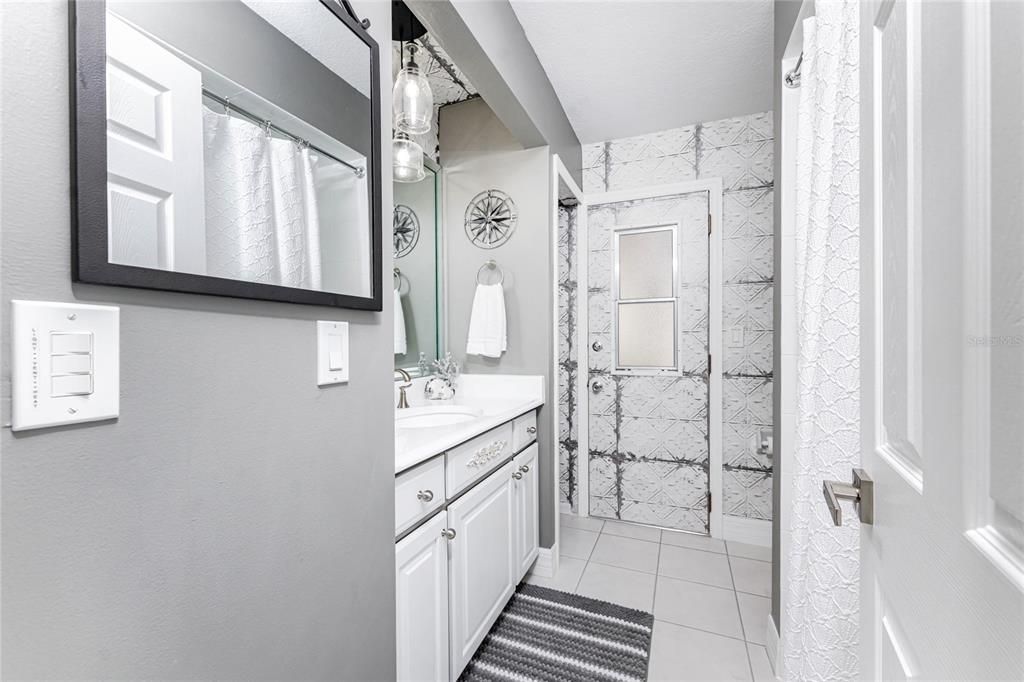 На продажу: $724,900 (3 спален, 2 ванн, 1802 Квадратных фут)