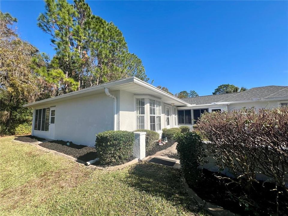 待售: $205,000 (2 贝兹, 2 浴室, 1366 平方英尺)