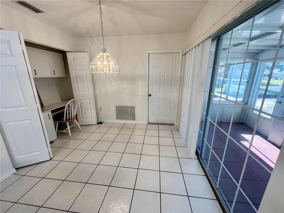 待售: $205,000 (2 贝兹, 2 浴室, 1366 平方英尺)