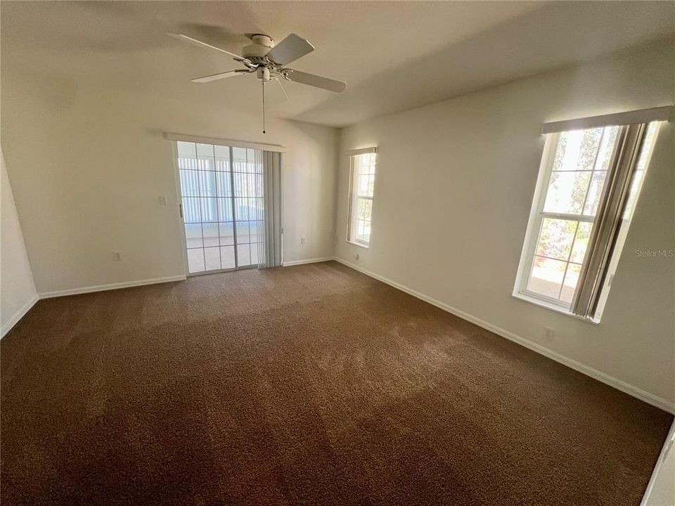 待售: $205,000 (2 贝兹, 2 浴室, 1366 平方英尺)