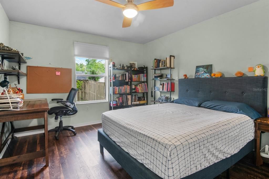 For Sale: $475,000 (4 beds, 3 baths, 2528 Square Feet)