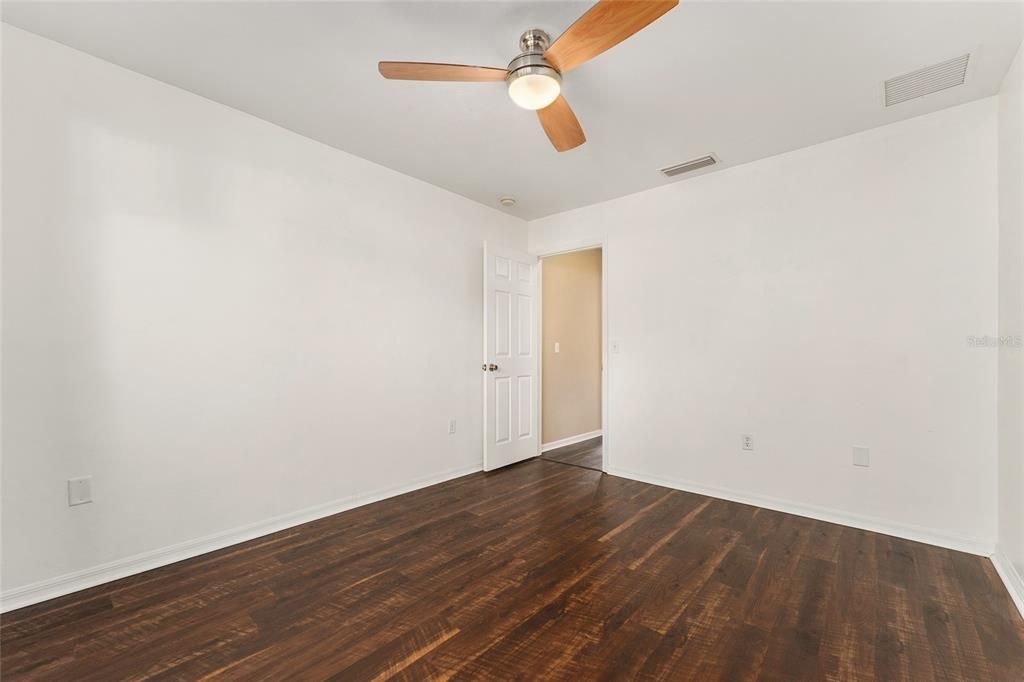 En Venta: $475,000 (4 camas, 3 baños, 2528 Pies cuadrados)