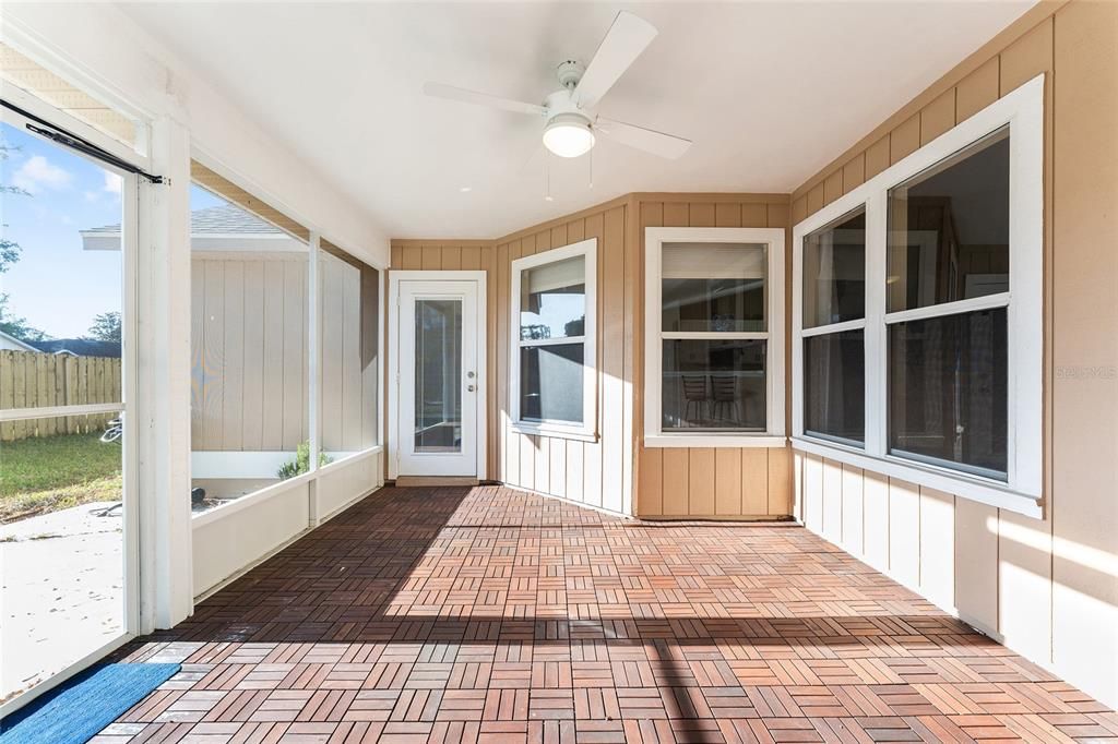 En Venta: $475,000 (4 camas, 3 baños, 2528 Pies cuadrados)