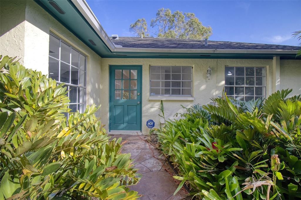 На продажу: $600,000 (4 спален, 2 ванн, 2148 Квадратных фут)