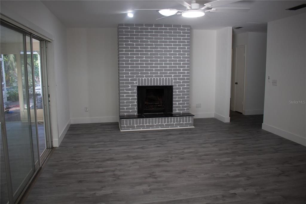 En Venta: $600,000 (4 camas, 2 baños, 2148 Pies cuadrados)