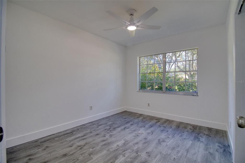 На продажу: $600,000 (4 спален, 2 ванн, 2148 Квадратных фут)