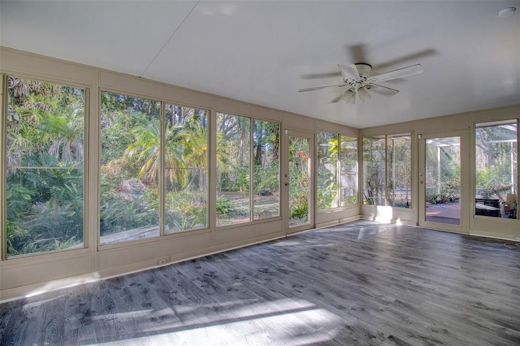 На продажу: $600,000 (4 спален, 2 ванн, 2148 Квадратных фут)